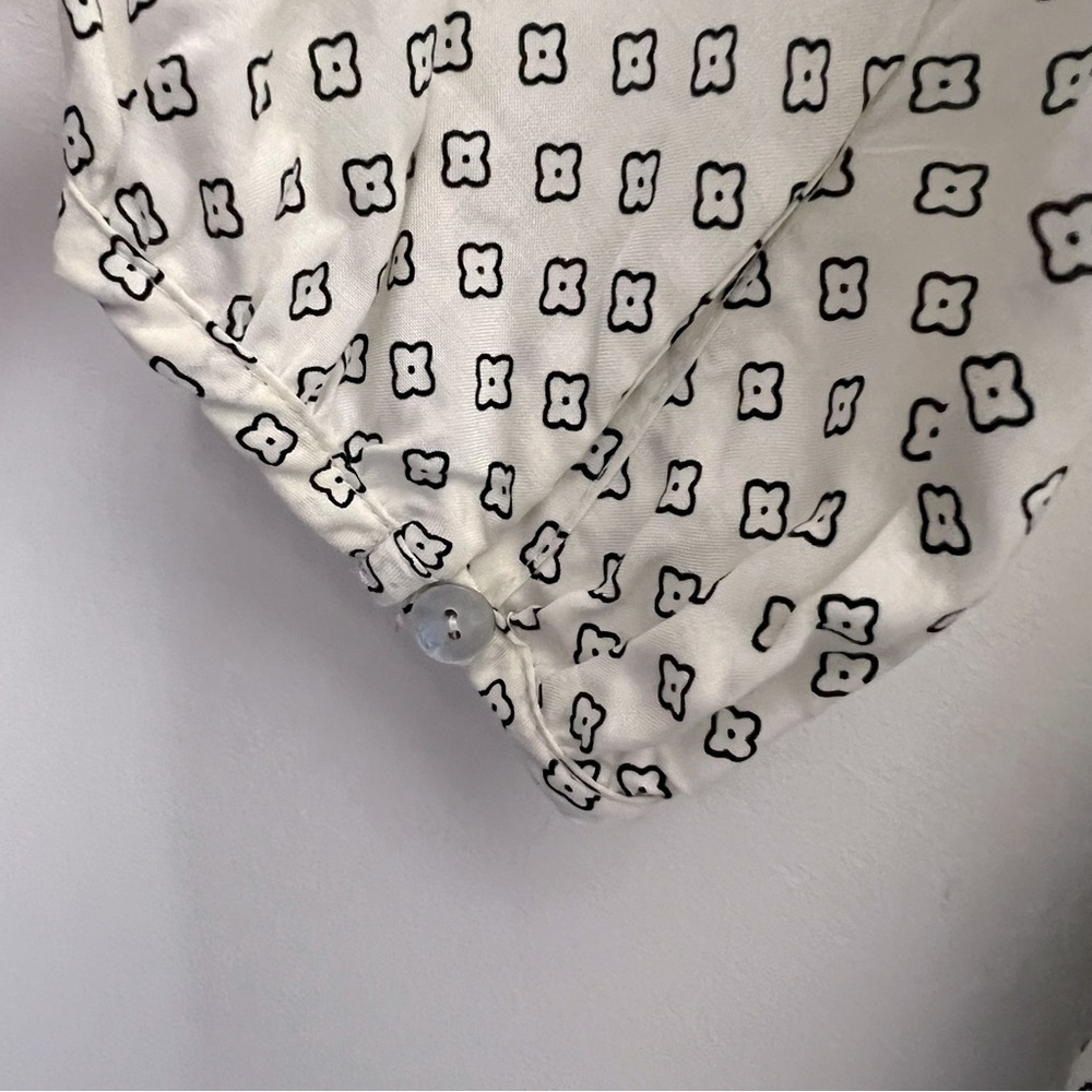 Velvet by Graham & Spencer Modern Tiny Floral Patterned Cream Blouse NEW Scandi - Picture 12 of 13